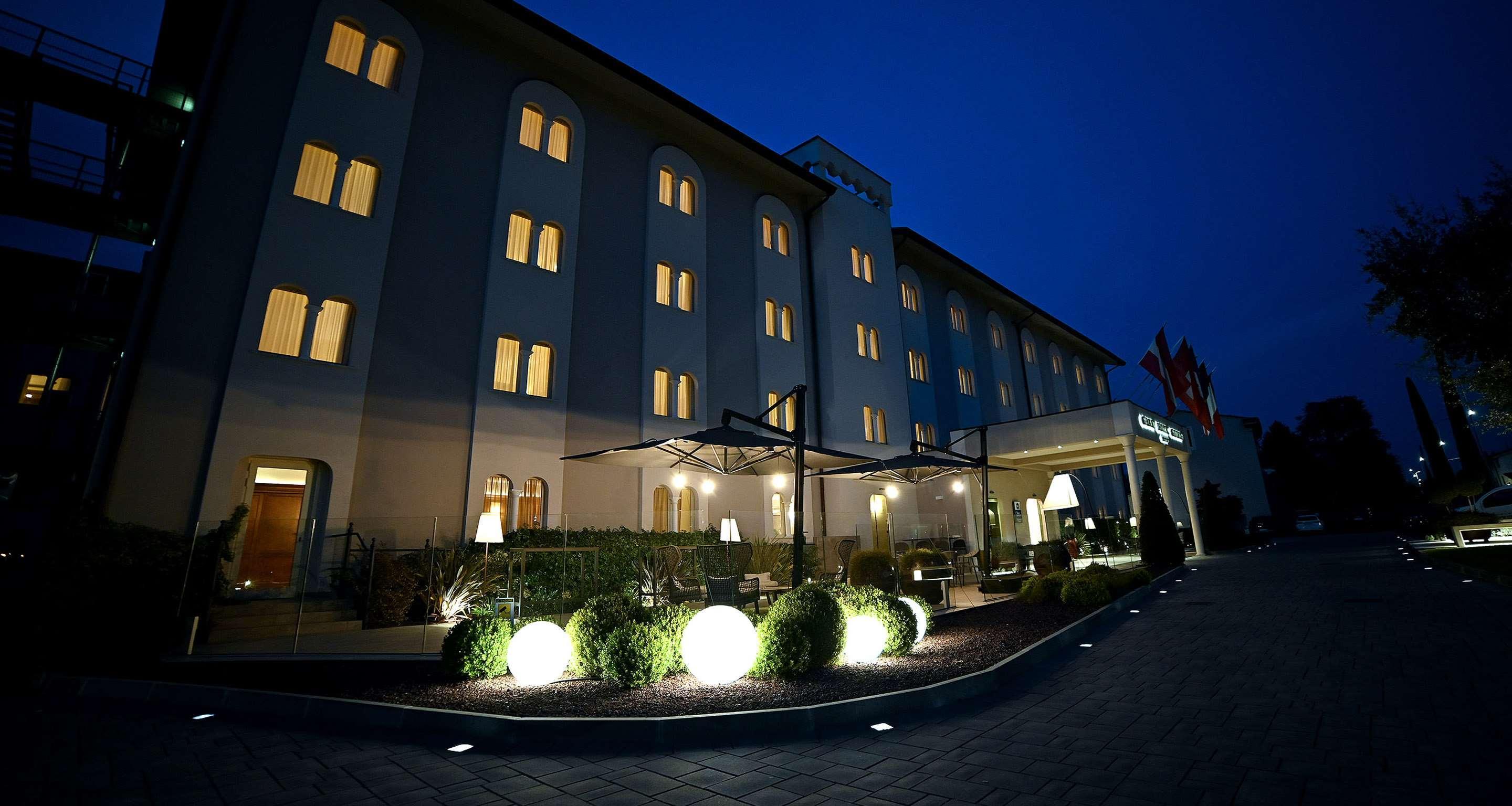 Best Western Grand Hotel Guinigi ลุคคา ภายนอก รูปภาพ